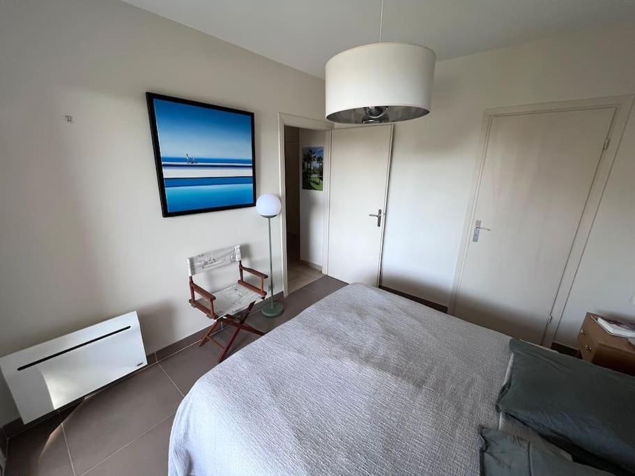Appartement Avec Terrasse, Vue Jardin Et Piscine Antibes Eksteriør billede